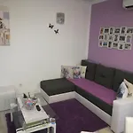 Nana 아파트 *