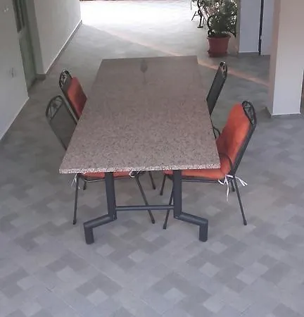 Nana Apartman Supetarska Draga