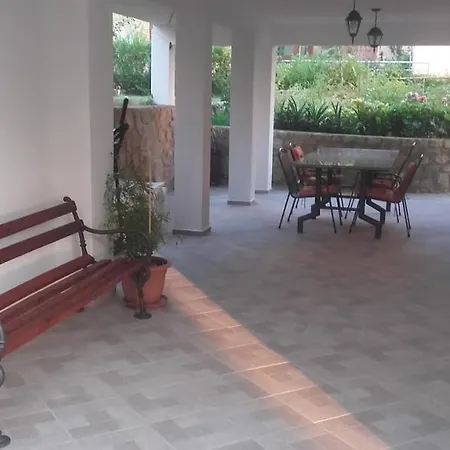 Nana Apartman Supetarska Draga