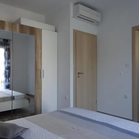 Nana Apartment