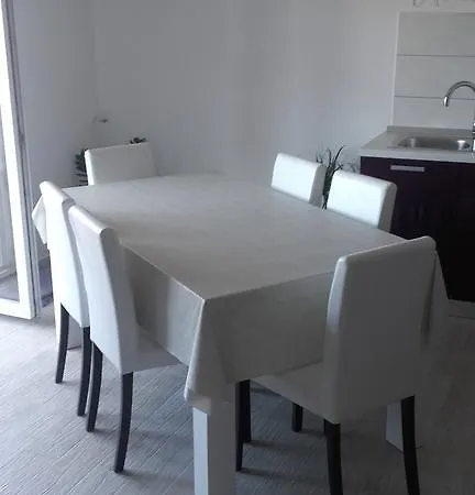 Apartment Nana *