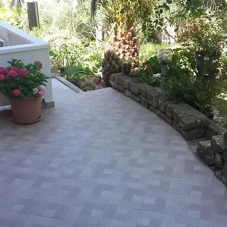 Nana Appartement Supetarska Draga